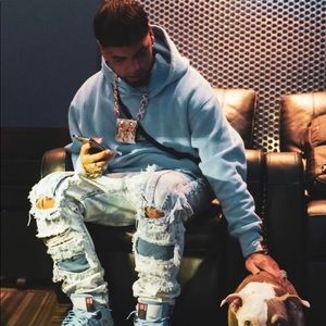 Meet your Posher, Issac